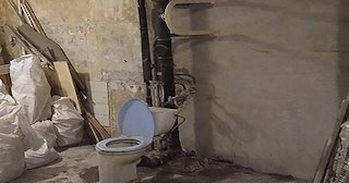 Демонтаж сантехкабины в панельном доме - цена от 1046 рублей | Сварной-Прн